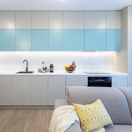 Il Lago - Turquoise - Cozy Luxurious Smart Home By The Lake Voluntari Exterior foto